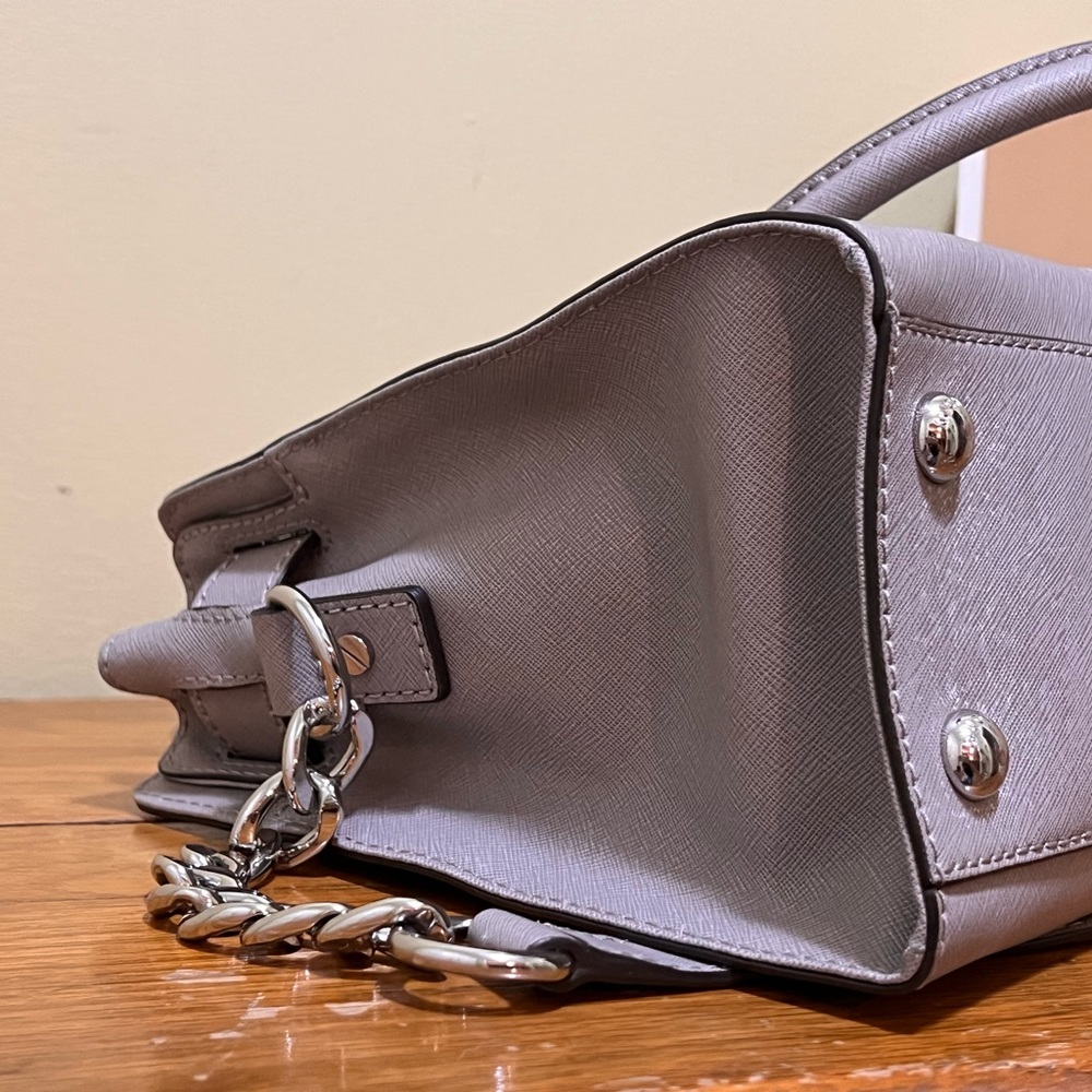 Michael Kors Hamilton Micro Stud Center Stripe Pearl Grey Leather Handbag - Picture 9 of 15